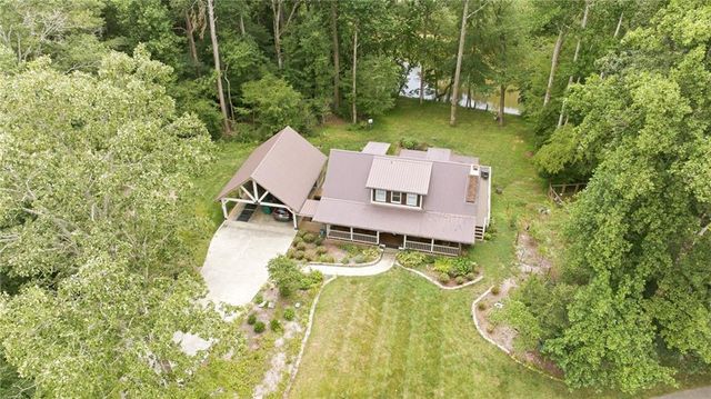 938 Waters Street W, Clarkesville, GA 30523