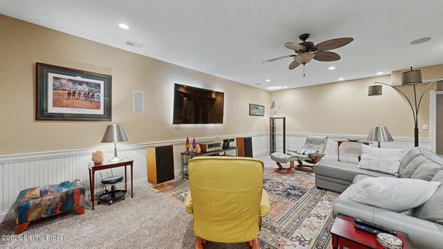 9519 Indian Pipe Ln, Prospect, KY 40059