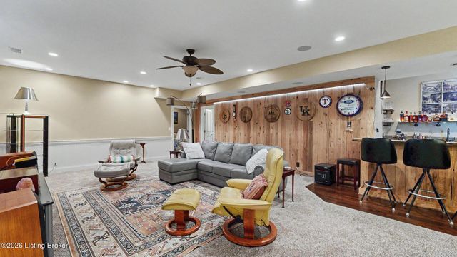 9519 Indian Pipe Ln, Prospect, KY 40059