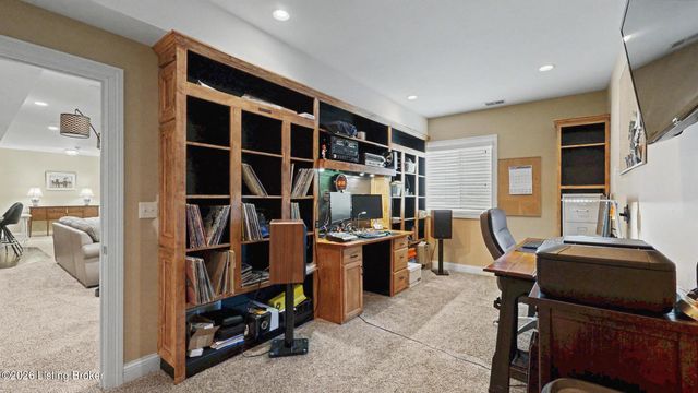 9519 Indian Pipe Ln, Prospect, KY 40059