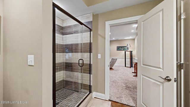 9519 Indian Pipe Ln, Prospect, KY 40059