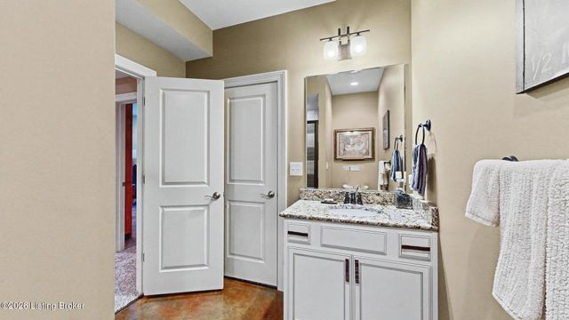 9519 Indian Pipe Ln, Prospect, KY 40059
