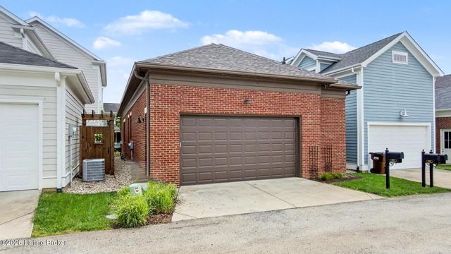 9519 Indian Pipe Ln, Prospect, KY 40059