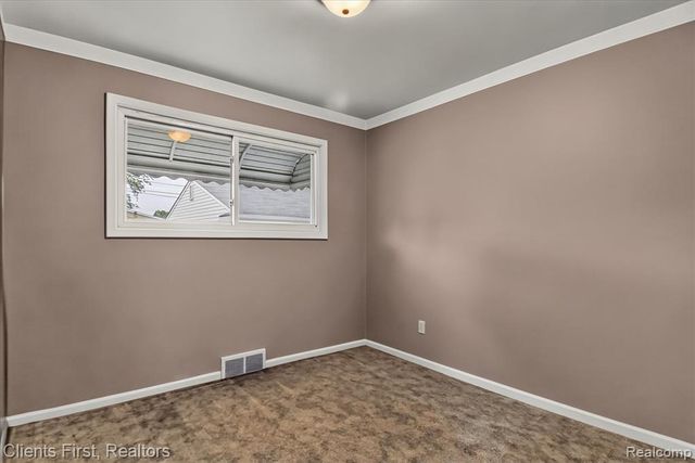 873 Schuman Street, Garden City, MI 48135
