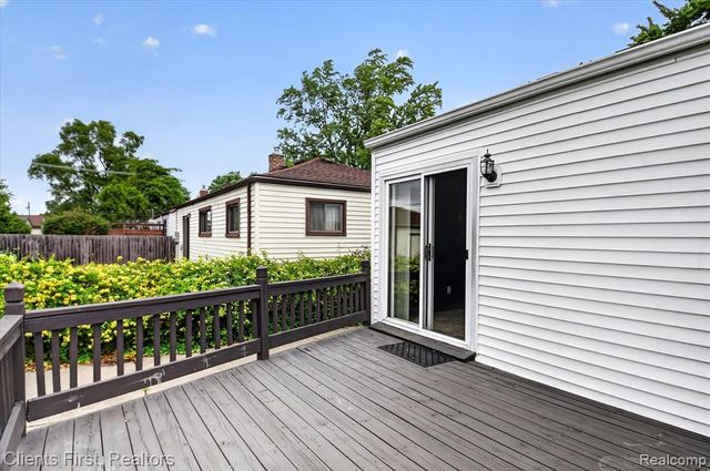 873 Schuman Street, Garden City, MI 48135