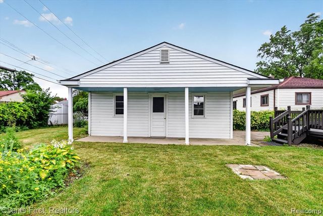 873 Schuman Street, Garden City, MI 48135
