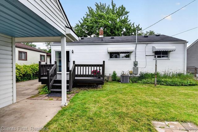 873 Schuman Street, Garden City, MI 48135