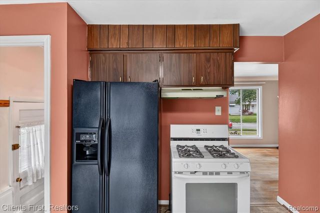 873 Schuman Street, Garden City, MI 48135