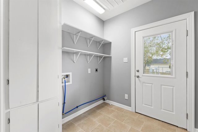 504 North Street, Columbus, TX 78934