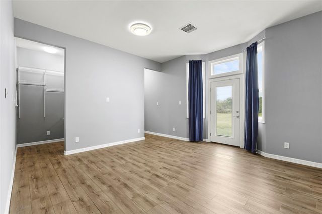 504 North Street, Columbus, TX 78934