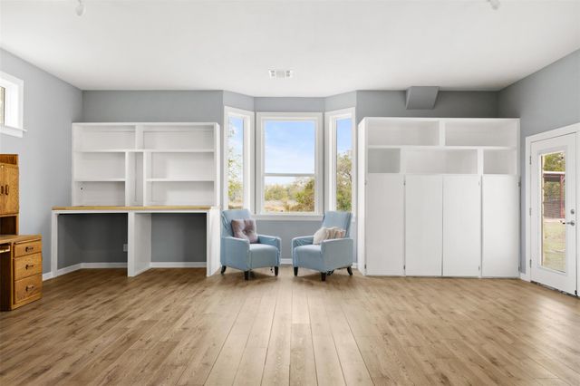 504 North Street, Columbus, TX 78934