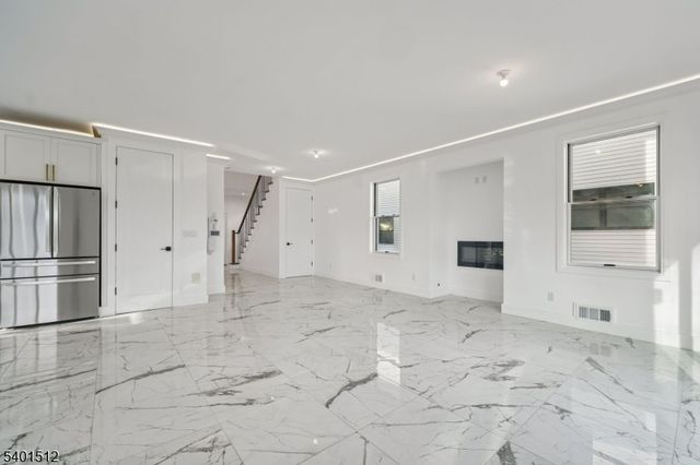 19 Mountain Ave, Mahwah Twp., NJ 07430