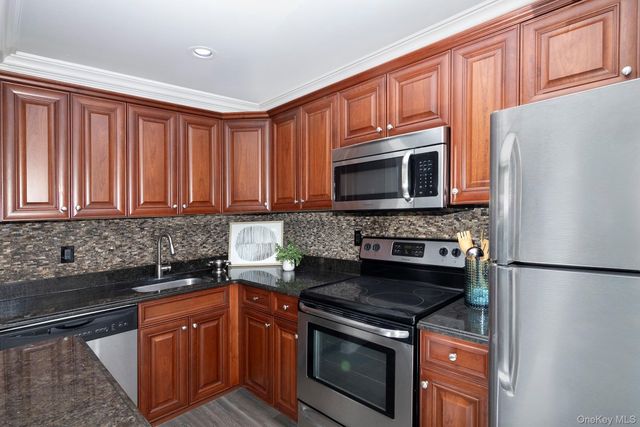 28 Mainsail Drive 1-28, Patchogue, NY 11772