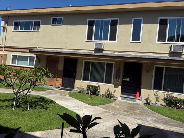 3523 W Del Monte 4, Anaheim, CA 92804