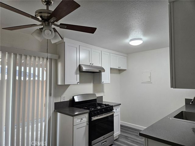 3523 W Del Monte 4, Anaheim, CA 92804