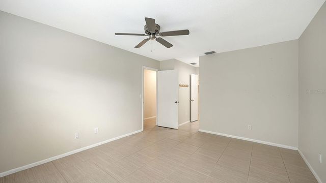 2121 PUEBLO CIRCLE V6, Sarasota, FL 34231