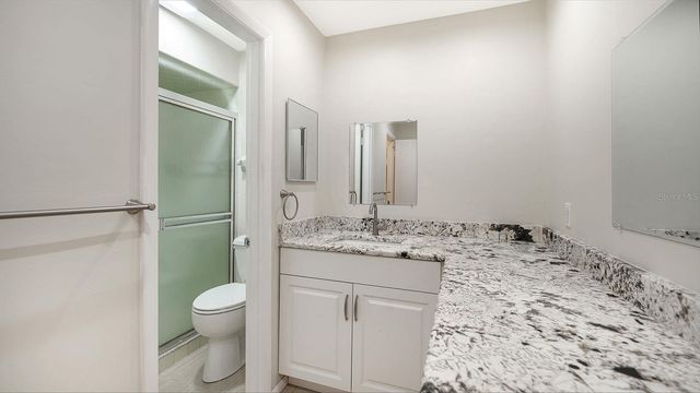 2121 PUEBLO CIRCLE V6, Sarasota, FL 34231