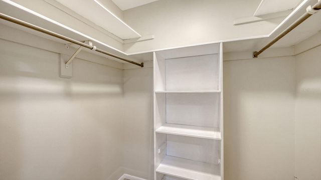 2121 PUEBLO CIRCLE V6, Sarasota, FL 34231