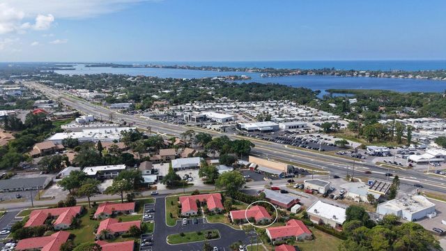 2121 PUEBLO CIRCLE V6, Sarasota, FL 34231