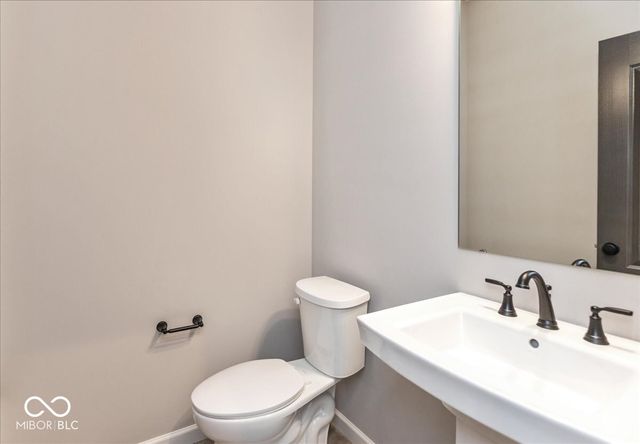 7168 Bayview Run, Mccordsville, IN 46055