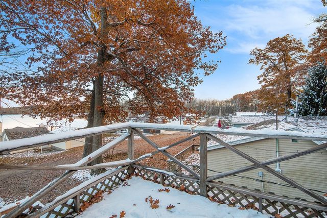 67 Sundago Park Street, Hastings, MI 49058