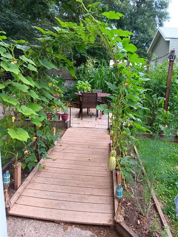 67 Sundago Park Street, Hastings, MI 49058