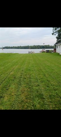 67 Sundago Park Street, Hastings, MI 49058