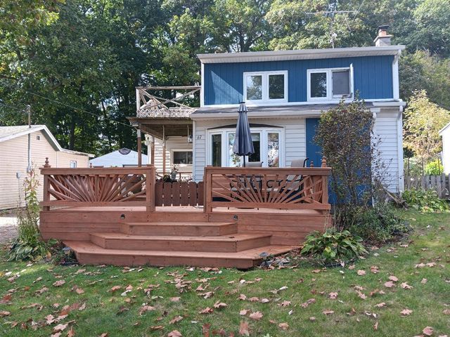 67 Sundago Park Street, Hastings, MI 49058