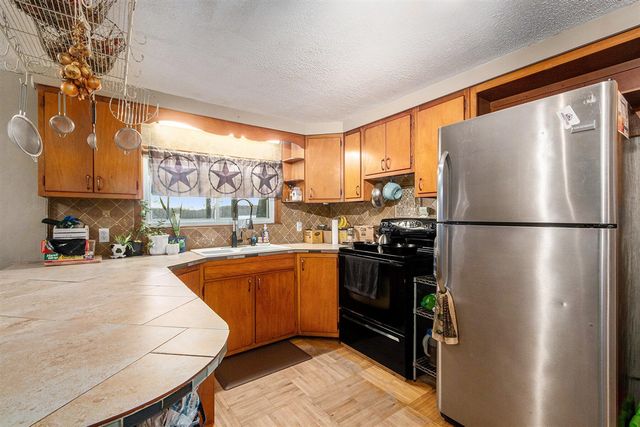 67 Sundago Park Street, Hastings, MI 49058