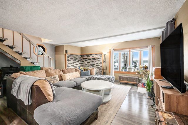 67 Sundago Park Street, Hastings, MI 49058