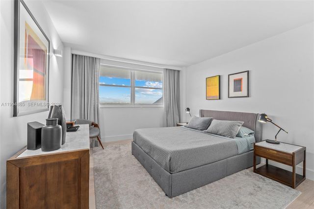 177 Ocean Lane Dr 812, Key Biscayne, FL 33149