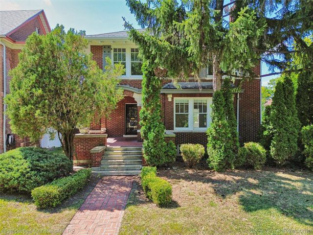 8177 La Salle Boulevard, Detroit, MI 48206