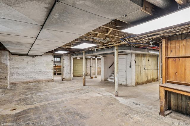 8177 La Salle Boulevard, Detroit, MI 48206