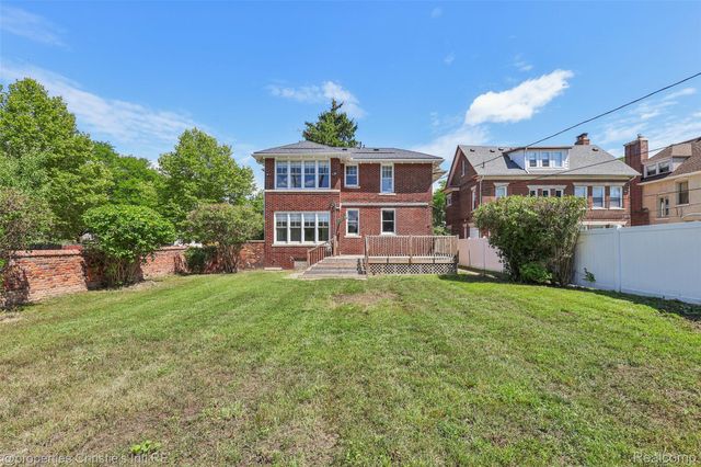 8177 La Salle Boulevard, Detroit, MI 48206