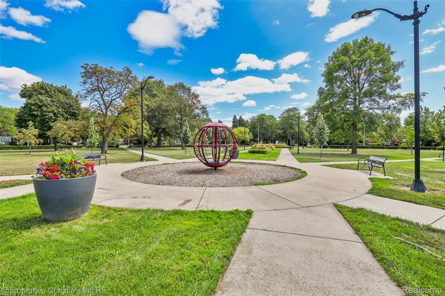 8177 La Salle Boulevard, Detroit, MI 48206