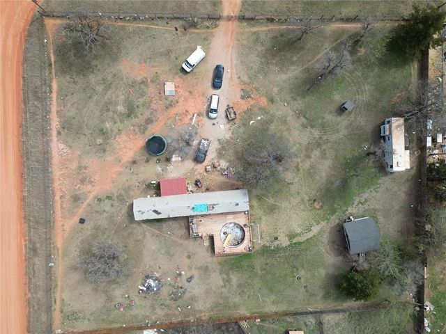 11601 N Woodcrest Drive, Guthrie, OK 73044