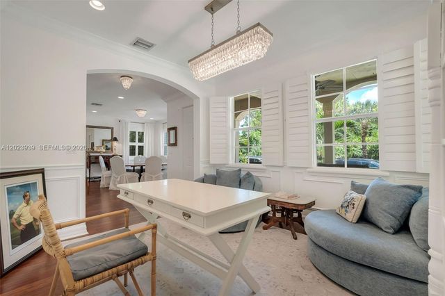 119 Edenberry Avenue, Jupiter, FL 33458