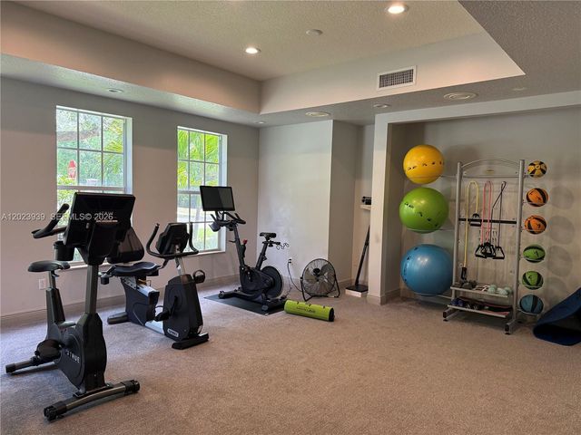 119 Edenberry Avenue, Jupiter, FL 33458