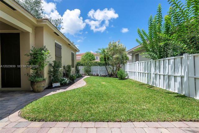 119 Edenberry Avenue, Jupiter, FL 33458