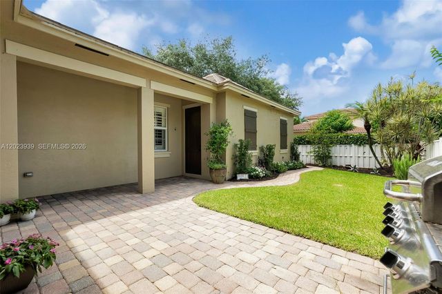 119 Edenberry Avenue, Jupiter, FL 33458