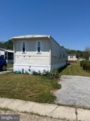 4191 LAKE RD #25, Newfield, NJ 08344