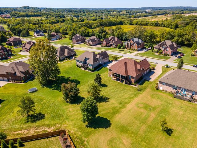 219 Amana Dr, Lebanon, TN 37087