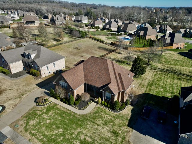219 Amana Dr, Lebanon, TN 37087