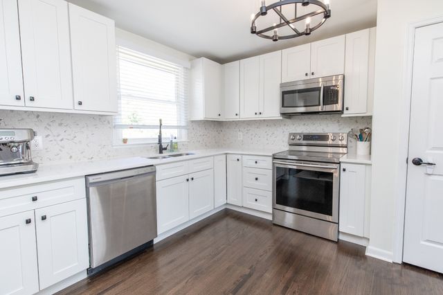 305 Aurora Ave, Madison, TN 37115