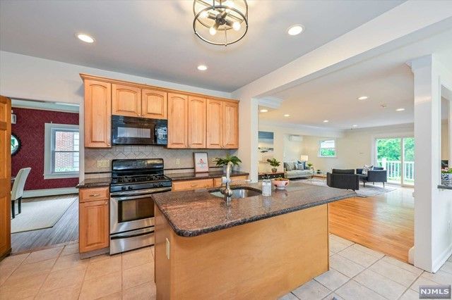 144 Sunset Avenue, Verona, NJ 07044