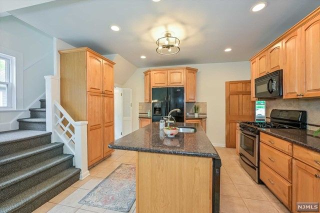 144 Sunset Avenue, Verona, NJ 07044