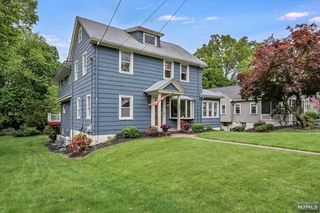 144 Sunset Avenue, Verona, NJ 07044
