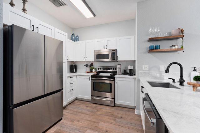 63 SE Palermo Court 203, Stuart, FL 34994