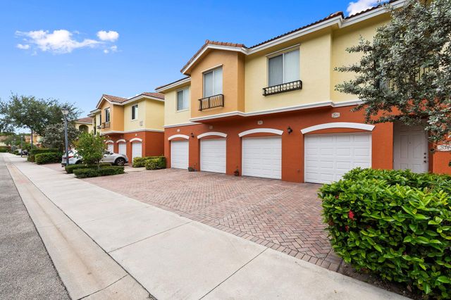 63 SE Palermo Court 203, Stuart, FL 34994