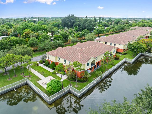 63 SE Palermo Court 203, Stuart, FL 34994